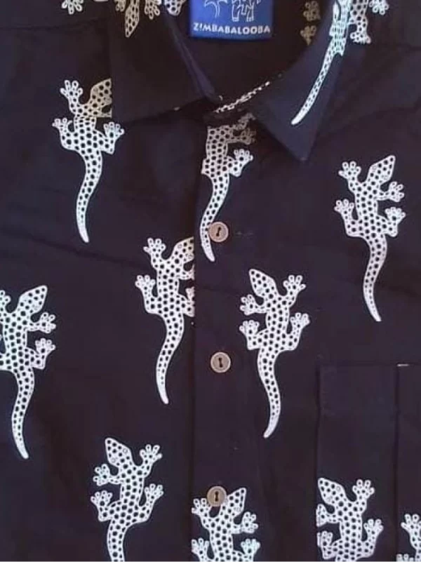 BlackWhite Geckos Short Sleeve Button Shirt